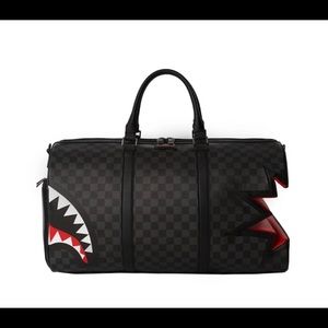 NWT Sprayground Shark Bite Sharks Gray Duffle in Paris Gray